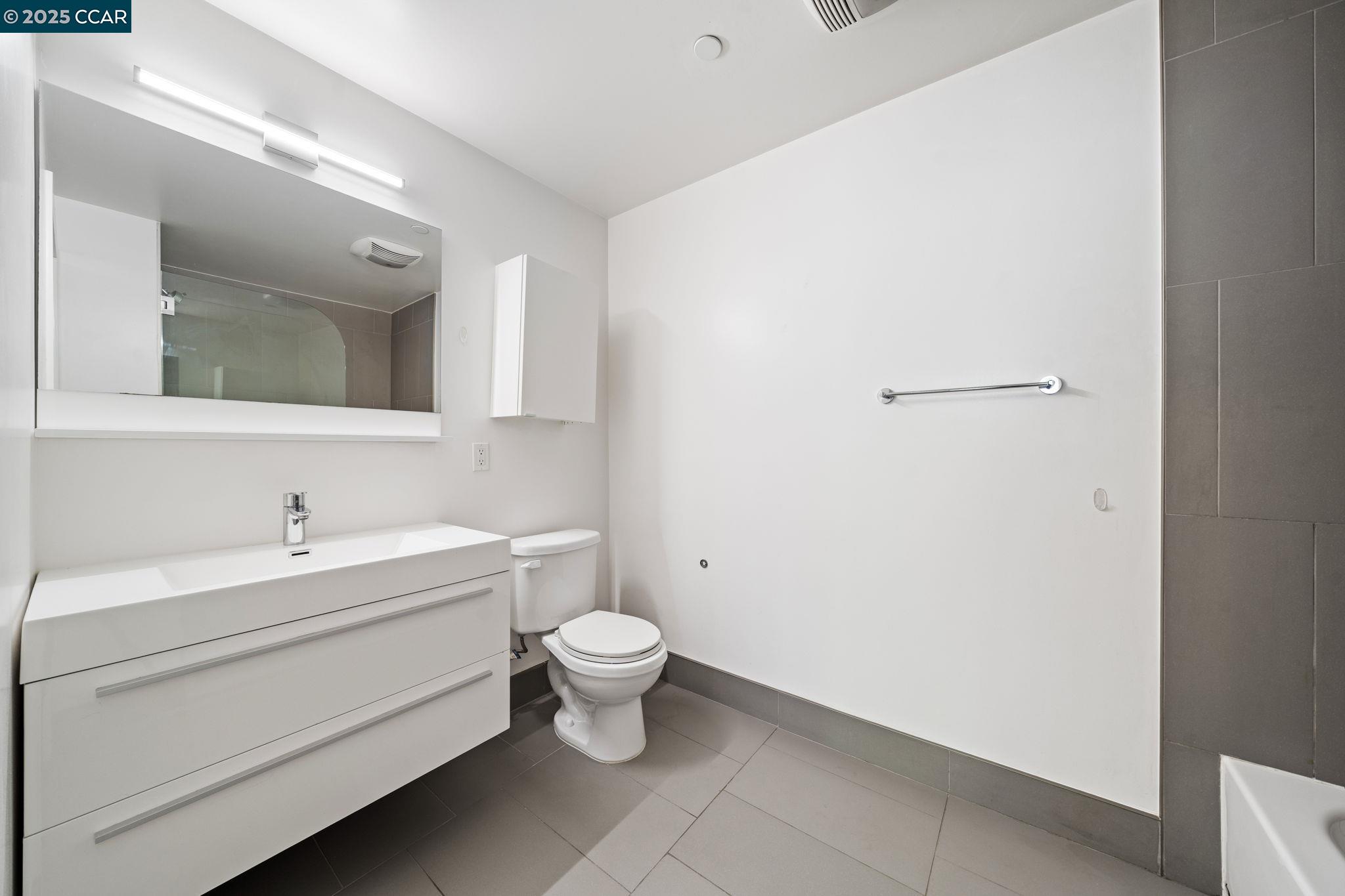 Detail Gallery Image 23 of 27 For 11 Franklin Street #302,  San Francisco,  CA 94102 - 1 Beds | 1 Baths