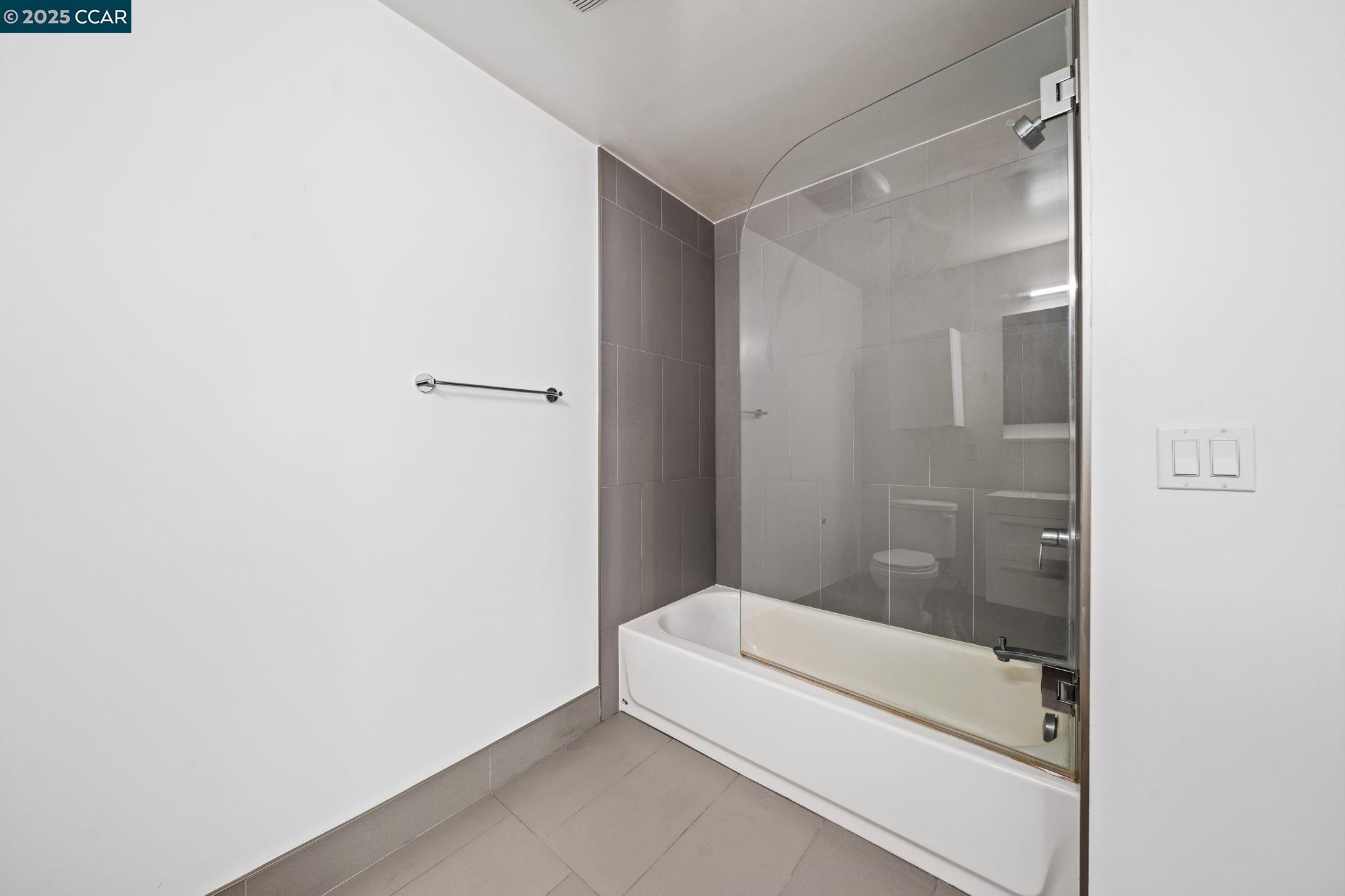 Detail Gallery Image 24 of 27 For 11 Franklin Street #302,  San Francisco,  CA 94102 - 1 Beds | 1 Baths