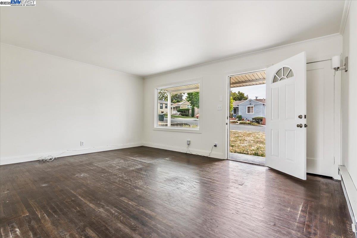 Detail Gallery Image 13 of 28 For 568 Jennings Ave, Vallejo,  CA 94591 - 2 Beds | 1 Baths