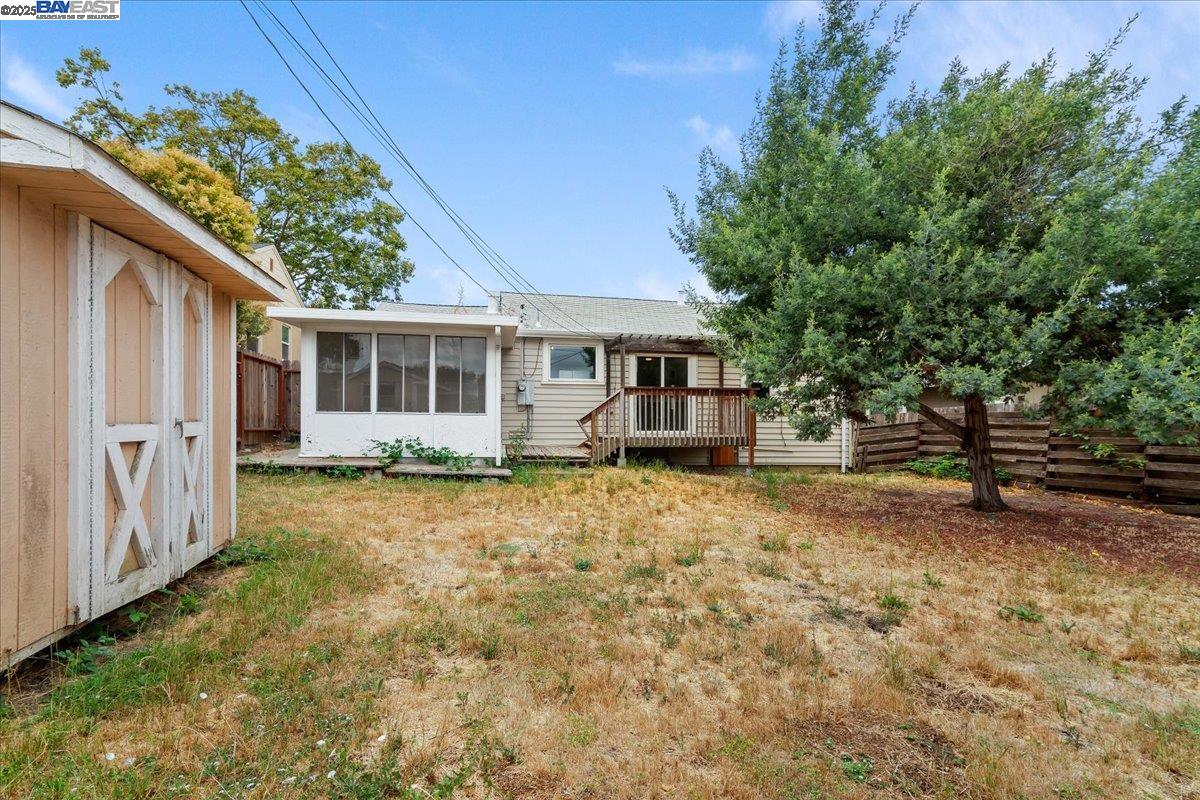 Detail Gallery Image 27 of 28 For 568 Jennings Ave, Vallejo,  CA 94591 - 2 Beds | 1 Baths