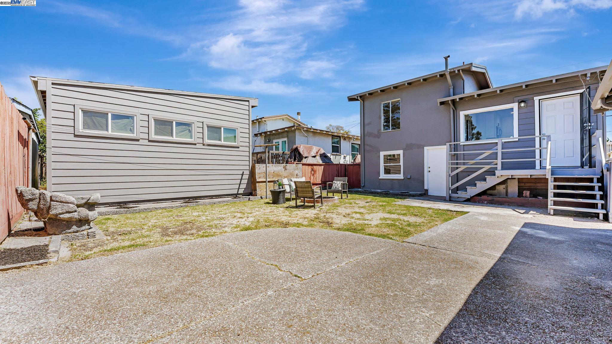 Detail Gallery Image 21 of 23 For 2827 Bartlett St, Oakland,  CA 94602 - 3 Beds | 1 Baths