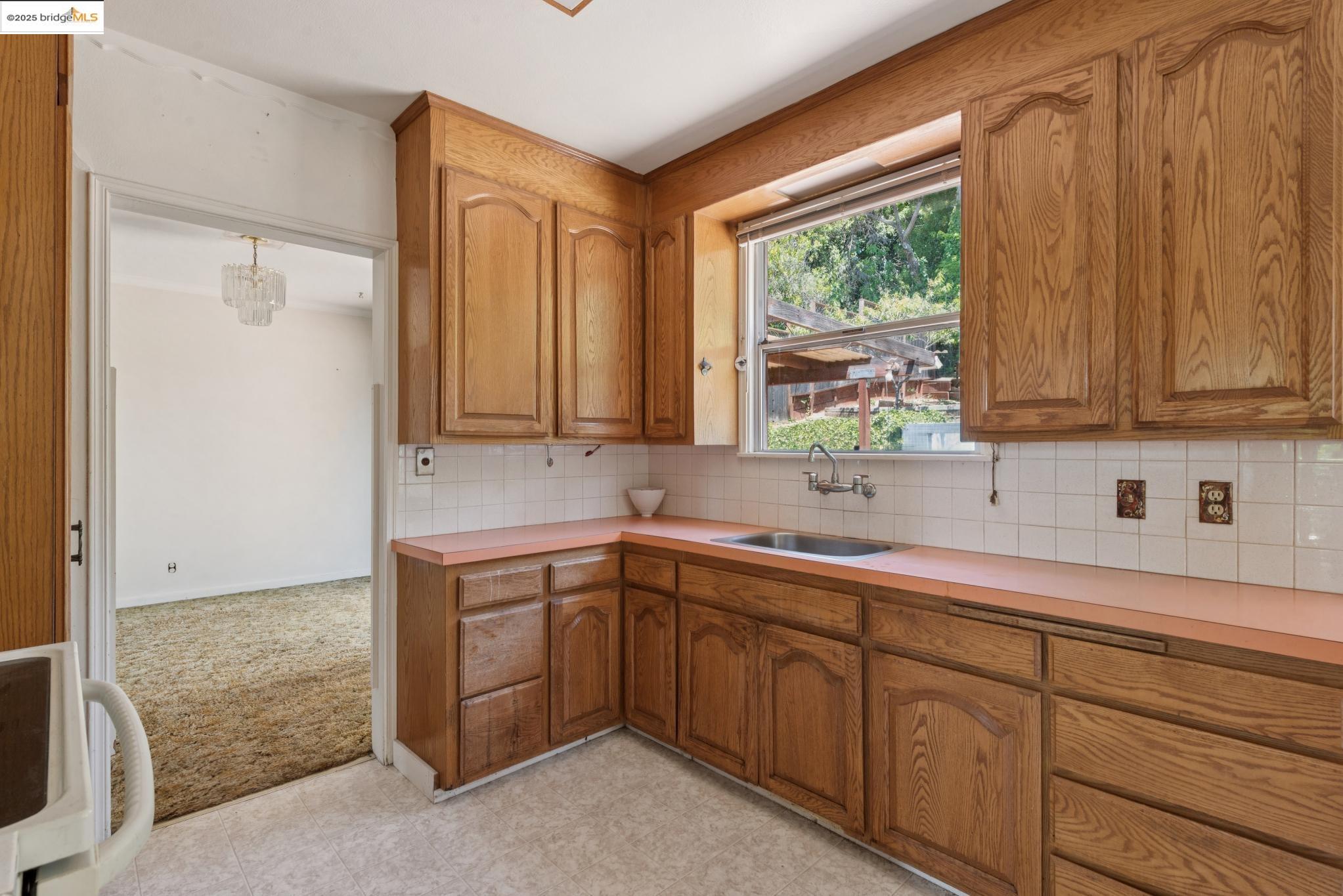 Detail Gallery Image 21 of 60 For 4751 Lincoln Ave, Oakland,  CA 94602 - 2 Beds | 1 Baths