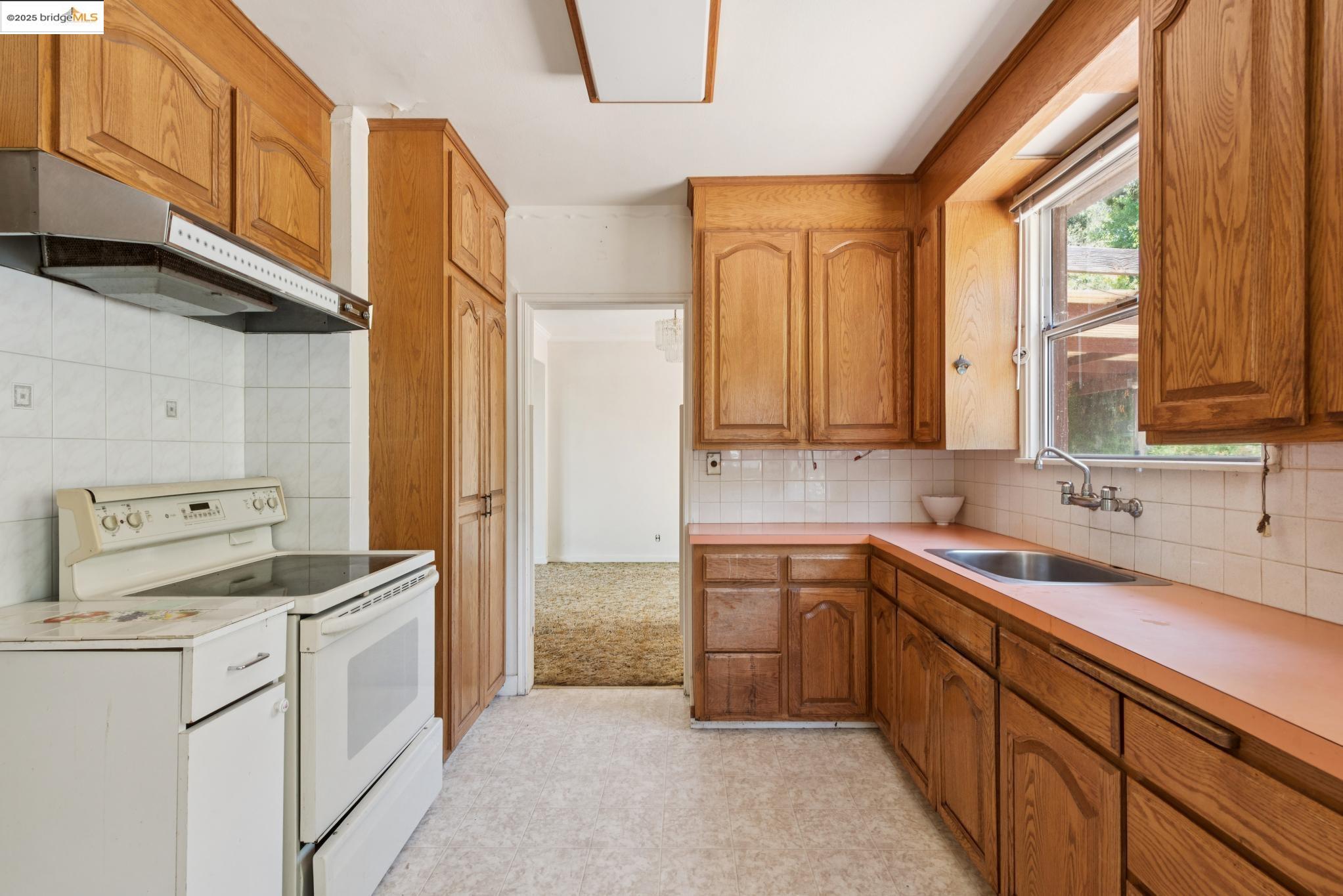 Detail Gallery Image 23 of 60 For 4751 Lincoln Ave, Oakland,  CA 94602 - 2 Beds | 1 Baths