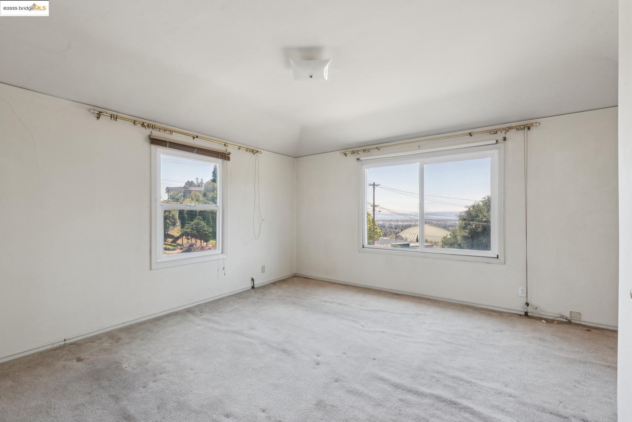 Detail Gallery Image 27 of 60 For 4751 Lincoln Ave, Oakland,  CA 94602 - 2 Beds | 1 Baths