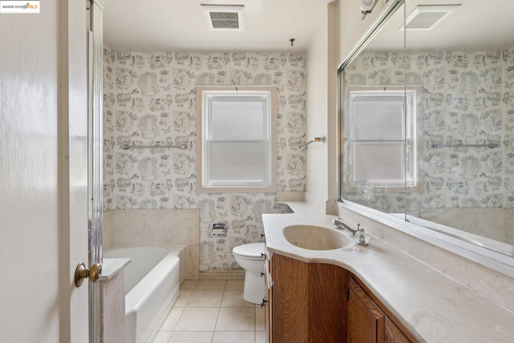 Detail Gallery Image 33 of 60 For 4751 Lincoln Ave, Oakland,  CA 94602 - 2 Beds | 1 Baths