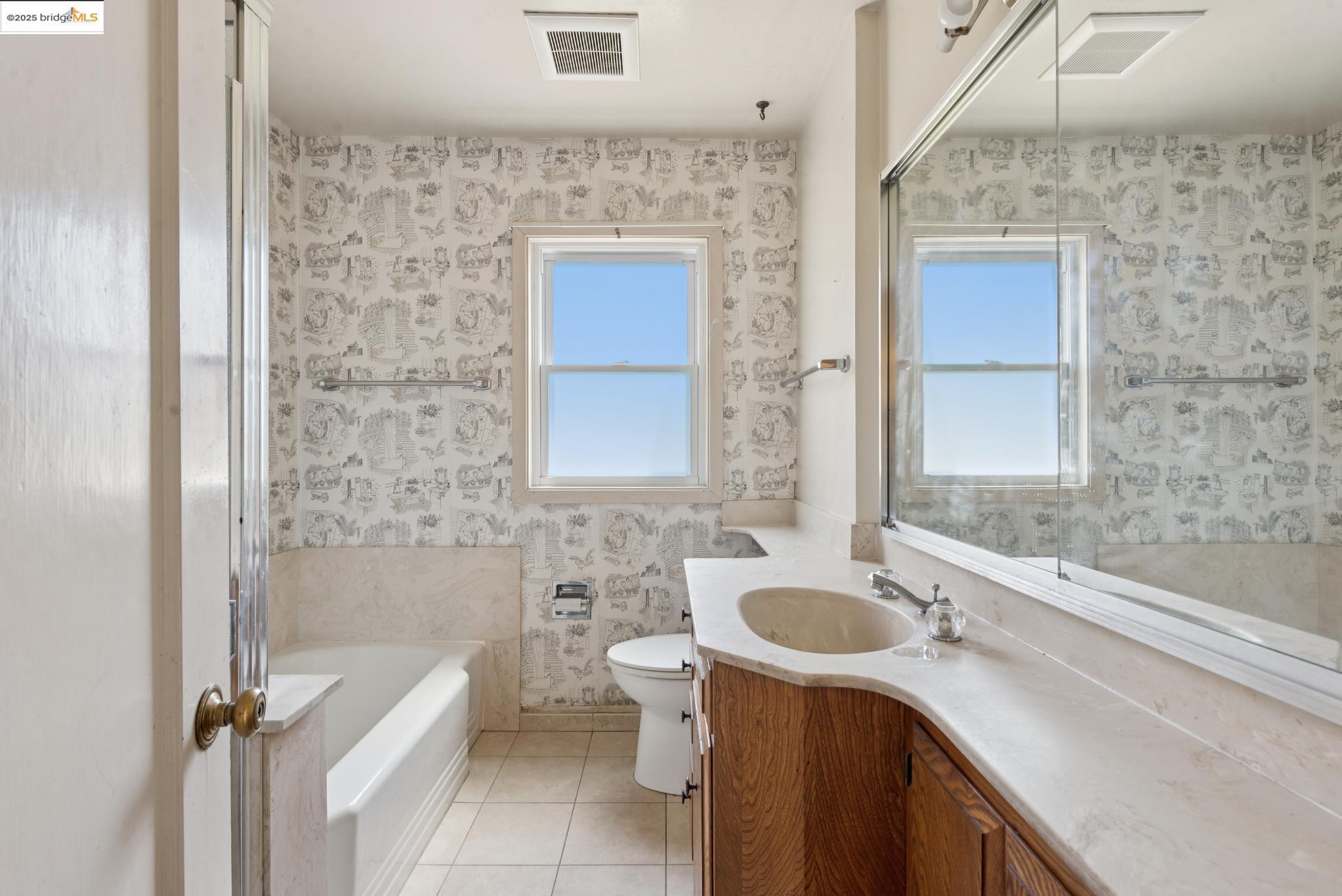 Detail Gallery Image 34 of 60 For 4751 Lincoln Ave, Oakland,  CA 94602 - 2 Beds | 1 Baths