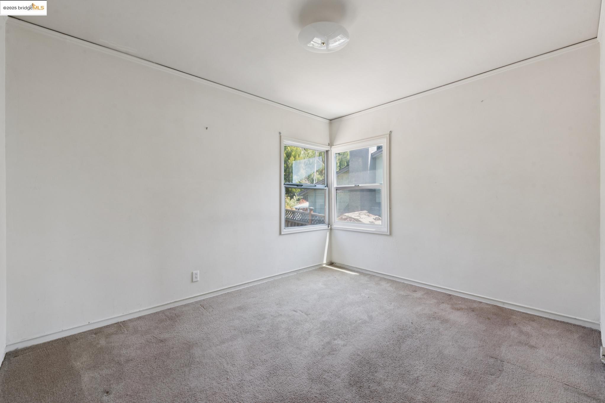 Detail Gallery Image 38 of 60 For 4751 Lincoln Ave, Oakland,  CA 94602 - 2 Beds | 1 Baths