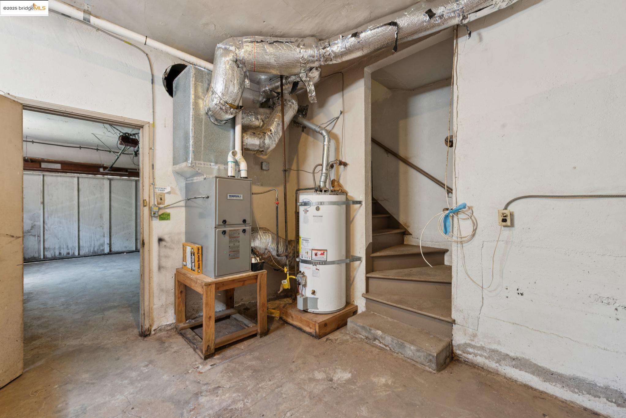 Detail Gallery Image 43 of 60 For 4751 Lincoln Ave, Oakland,  CA 94602 - 2 Beds | 1 Baths