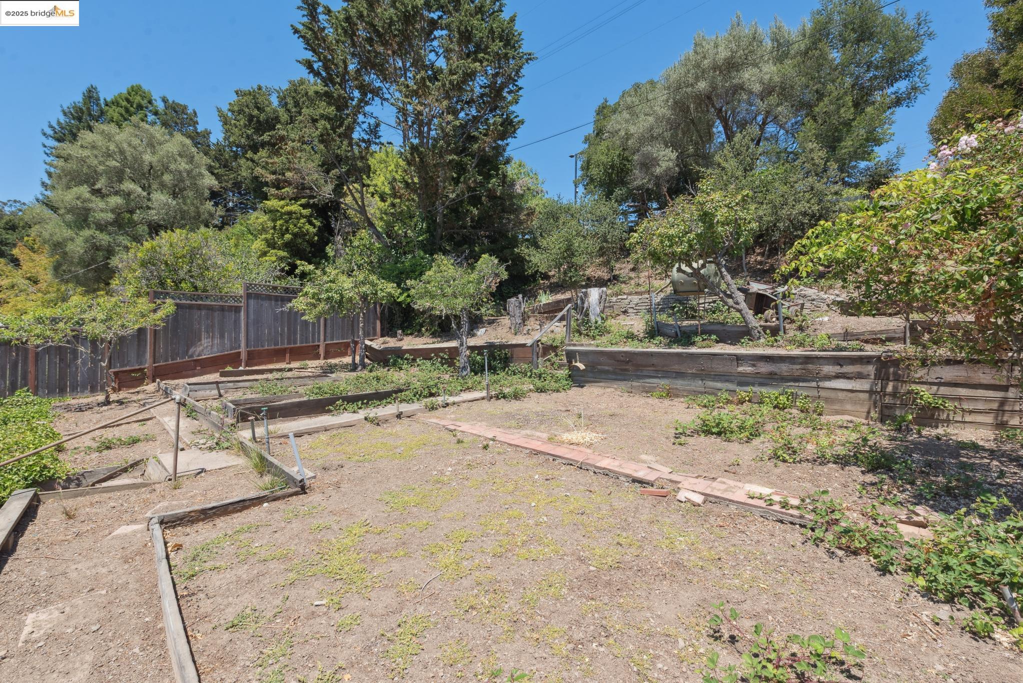 Detail Gallery Image 51 of 60 For 4751 Lincoln Ave, Oakland,  CA 94602 - 2 Beds | 1 Baths