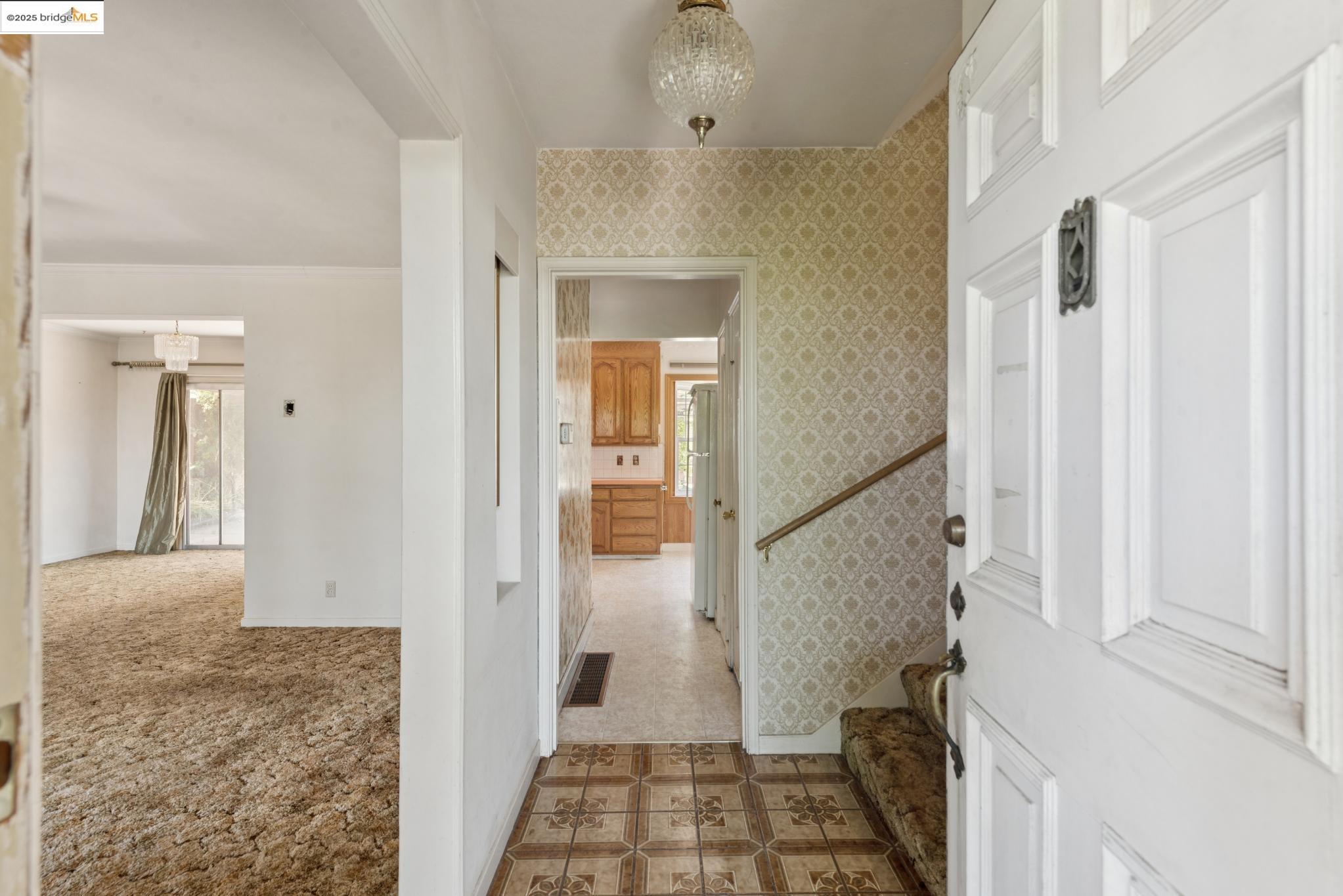 Detail Gallery Image 8 of 60 For 4751 Lincoln Ave, Oakland,  CA 94602 - 2 Beds | 1 Baths