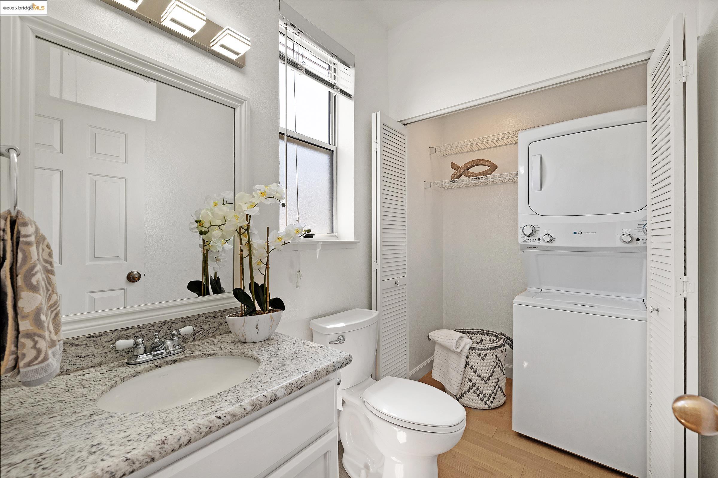 Detail Gallery Image 35 of 40 For 408 Commodore Dr, Richmond,  CA 94804 - 2 Beds | 2/1 Baths