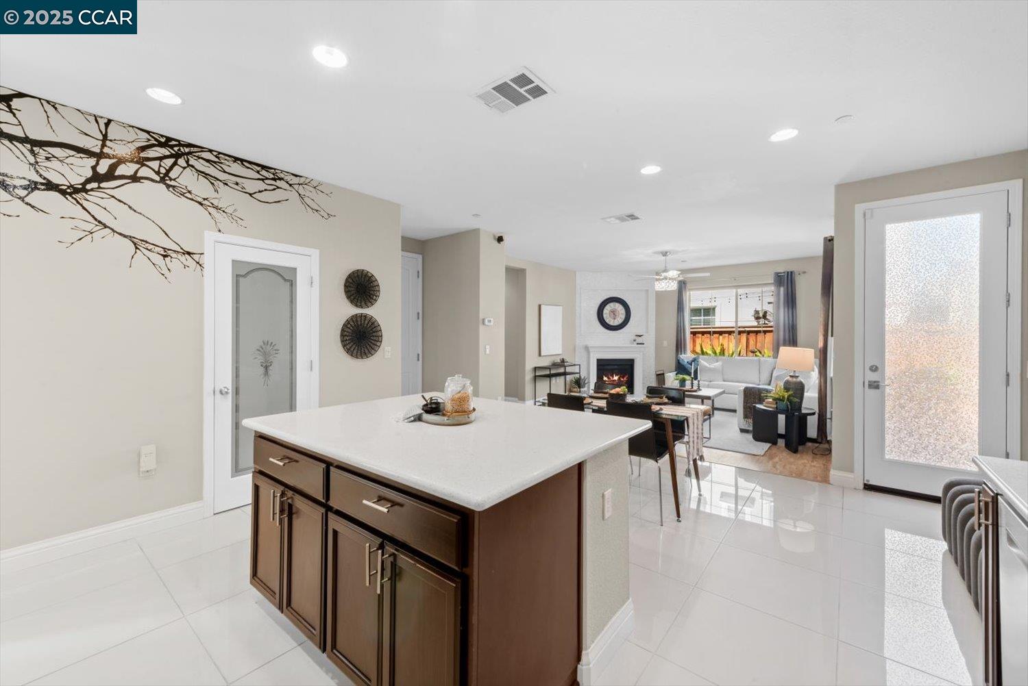 Detail Gallery Image 14 of 60 For 240 Alta St, Brentwood,  CA 94513 - 4 Beds | 3 Baths