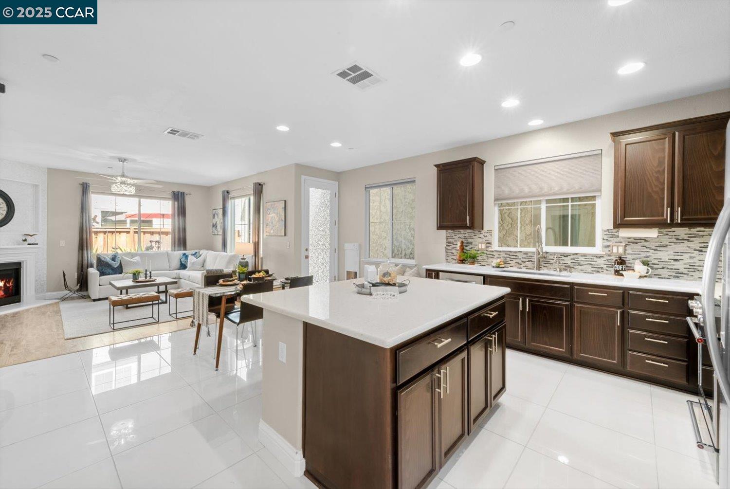 Detail Gallery Image 15 of 60 For 240 Alta St, Brentwood,  CA 94513 - 4 Beds | 3 Baths