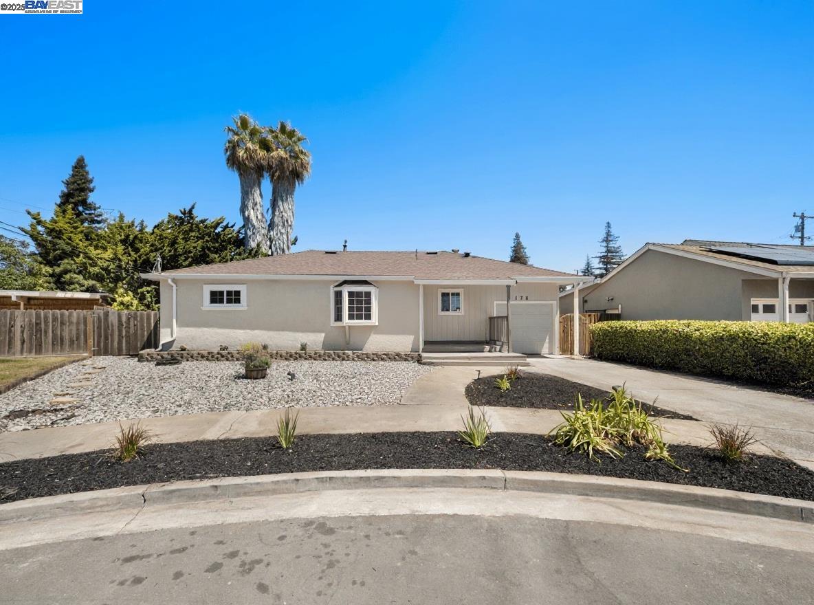 Detail Gallery Image 1 of 25 For 178 Hermes Ct, Hayward,  CA 94544 - 3 Beds | 1 Baths