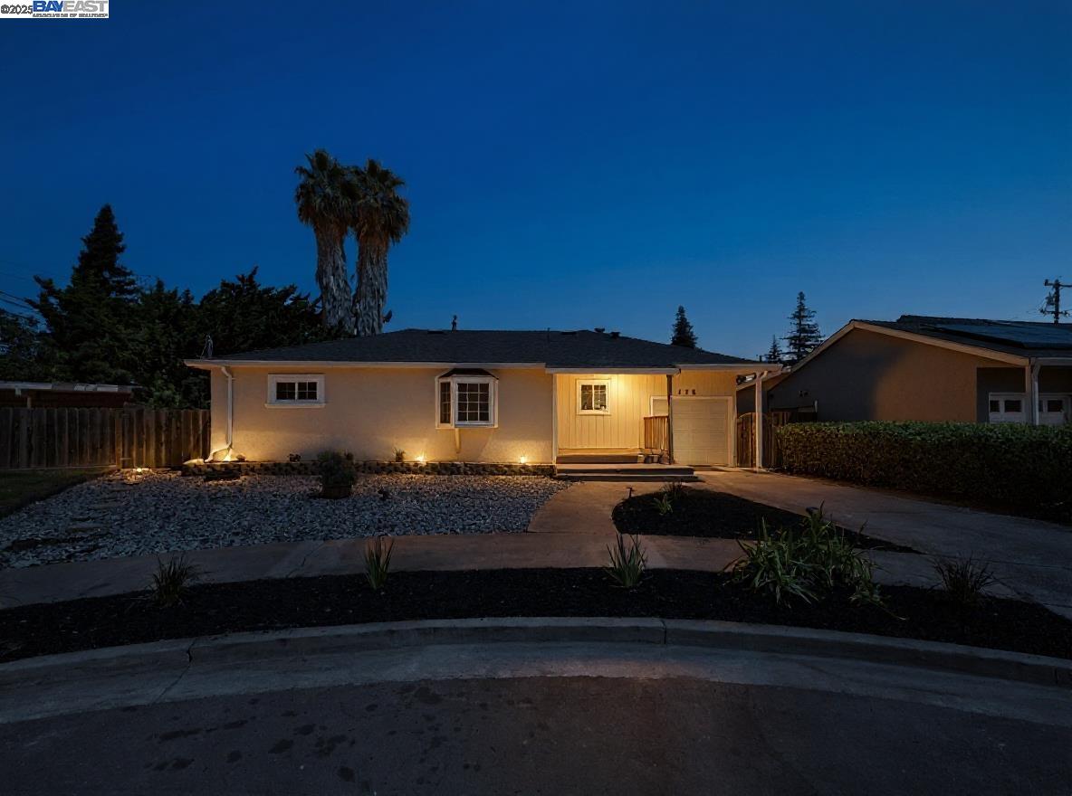 Detail Gallery Image 3 of 25 For 178 Hermes Ct, Hayward,  CA 94544 - 3 Beds | 1 Baths
