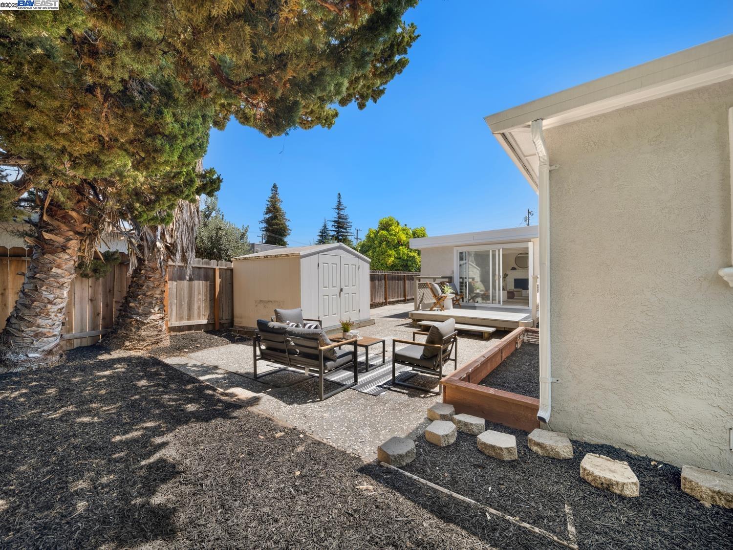 Detail Gallery Image 23 of 25 For 178 Hermes Ct, Hayward,  CA 94544 - 3 Beds | 1 Baths
