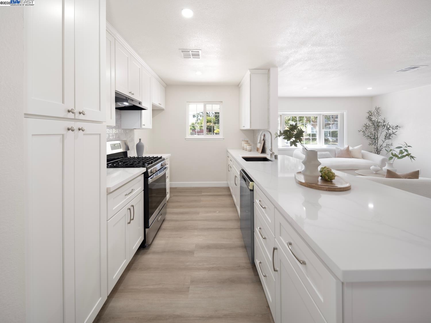 Detail Gallery Image 9 of 25 For 178 Hermes Ct, Hayward,  CA 94544 - 3 Beds | 1 Baths