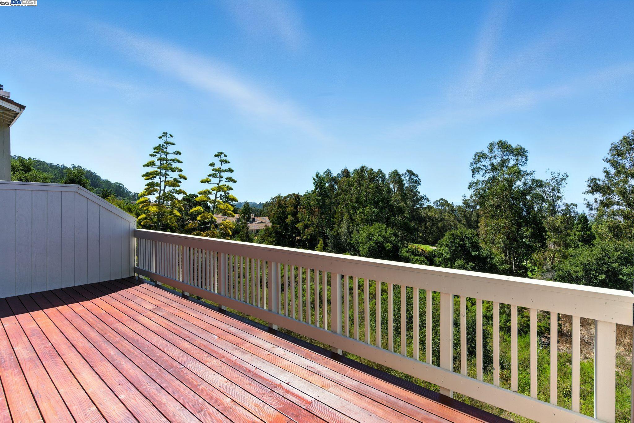 Detail Gallery Image 30 of 34 For 81 Mountain Valley St, Oakland,  CA 94605 - 3 Beds | 2/1 Baths