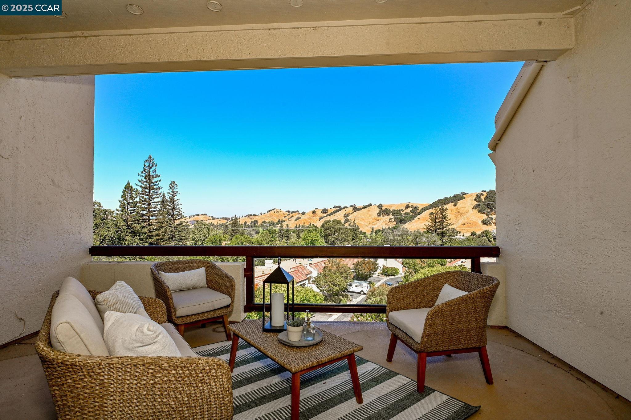 Detail Gallery Image 11 of 46 For 3330 Terra Granada Dr 2b,  Walnut Creek,  CA 94595 - 3 Beds | 2 Baths