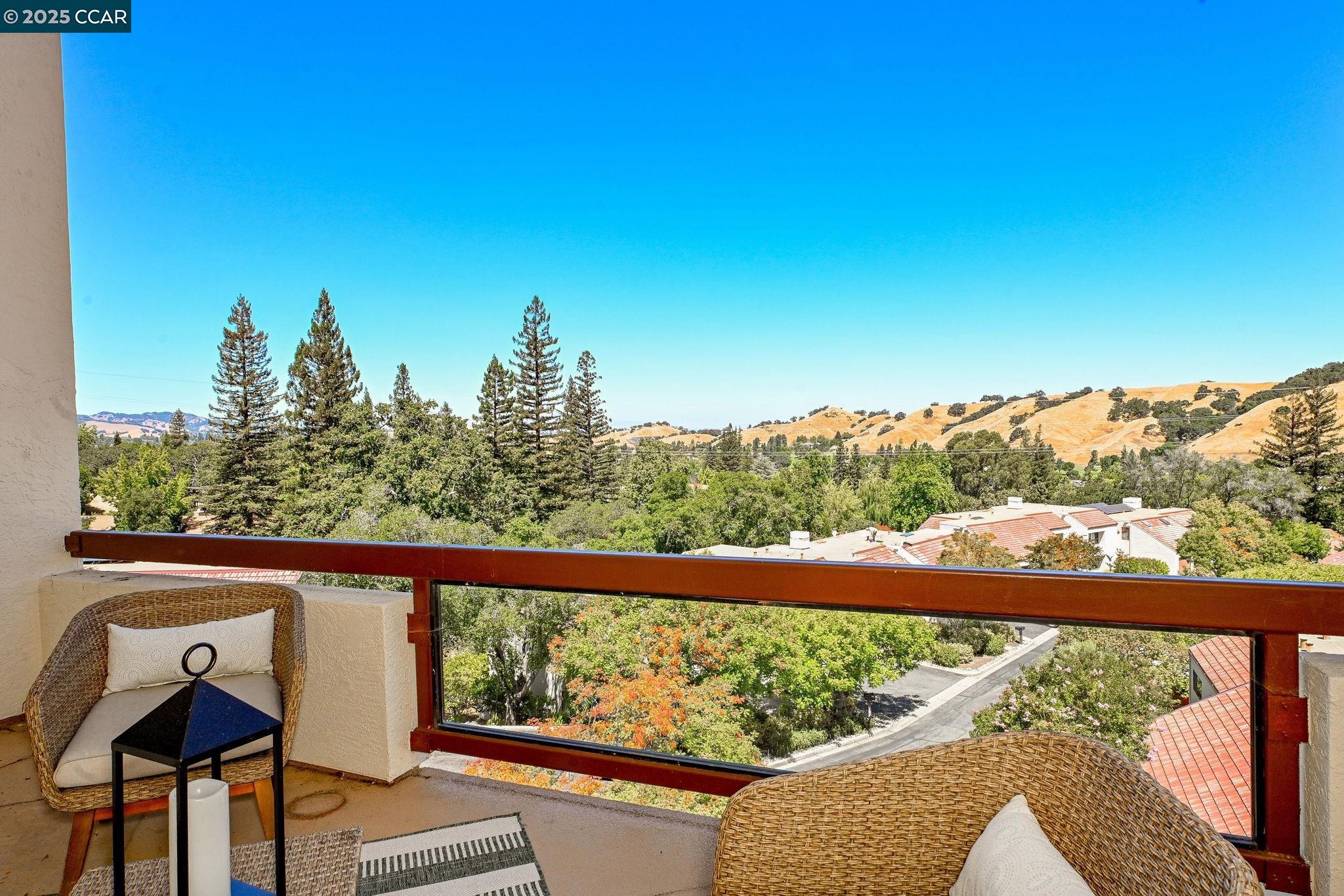 Detail Gallery Image 12 of 46 For 3330 Terra Granada Dr 2b,  Walnut Creek,  CA 94595 - 3 Beds | 2 Baths