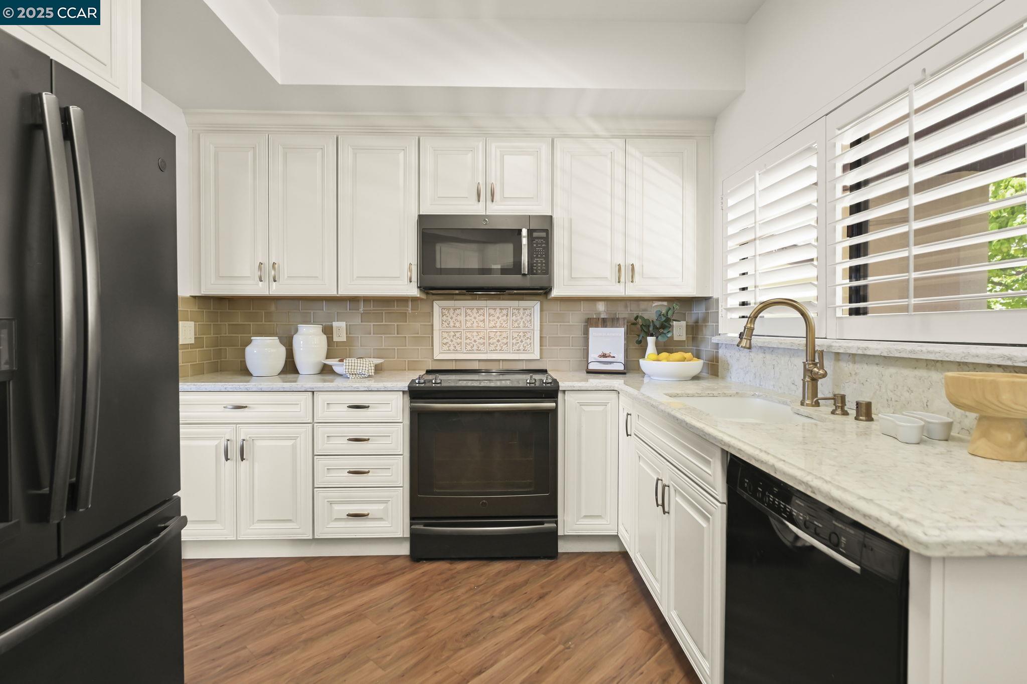 Detail Gallery Image 17 of 46 For 3330 Terra Granada Dr 2b,  Walnut Creek,  CA 94595 - 3 Beds | 2 Baths