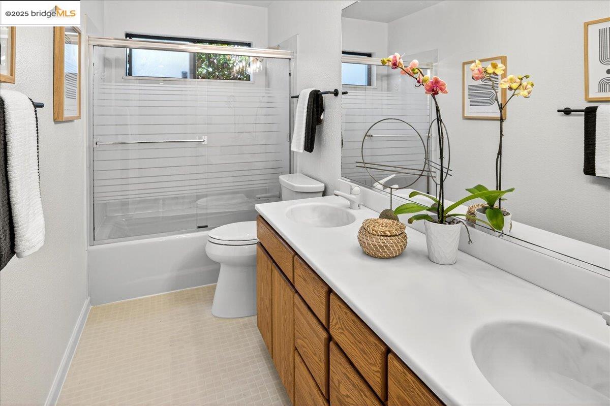 Detail Gallery Image 25 of 46 For 1206 Redlands Way, Concord,  CA 94521 - 4 Beds | 2 Baths