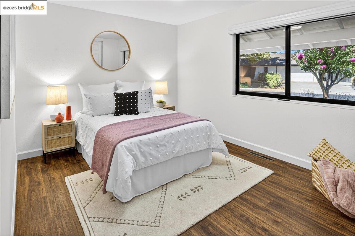 Detail Gallery Image 27 of 46 For 1206 Redlands Way, Concord,  CA 94521 - 4 Beds | 2 Baths