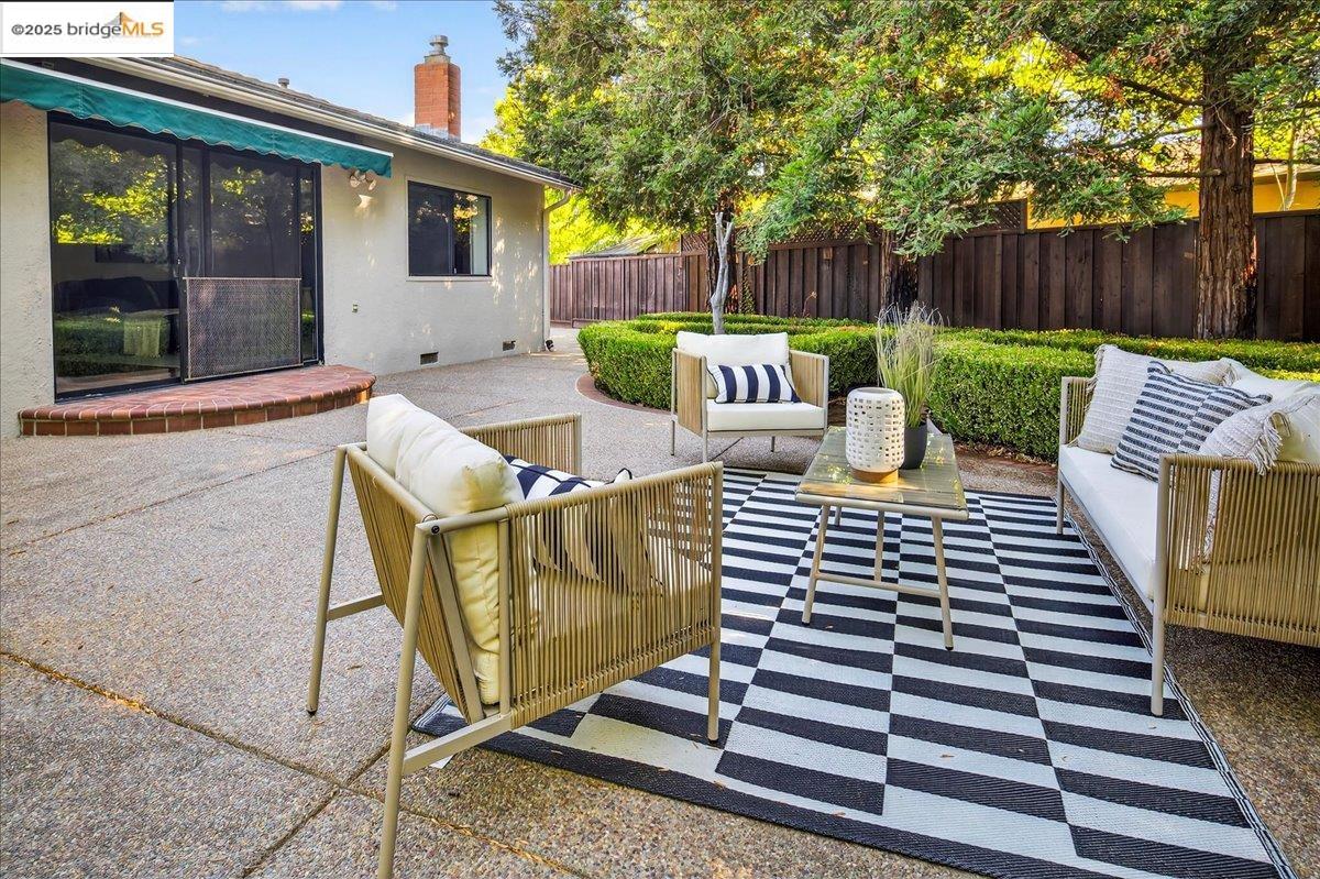 Detail Gallery Image 37 of 46 For 1206 Redlands Way, Concord,  CA 94521 - 4 Beds | 2 Baths