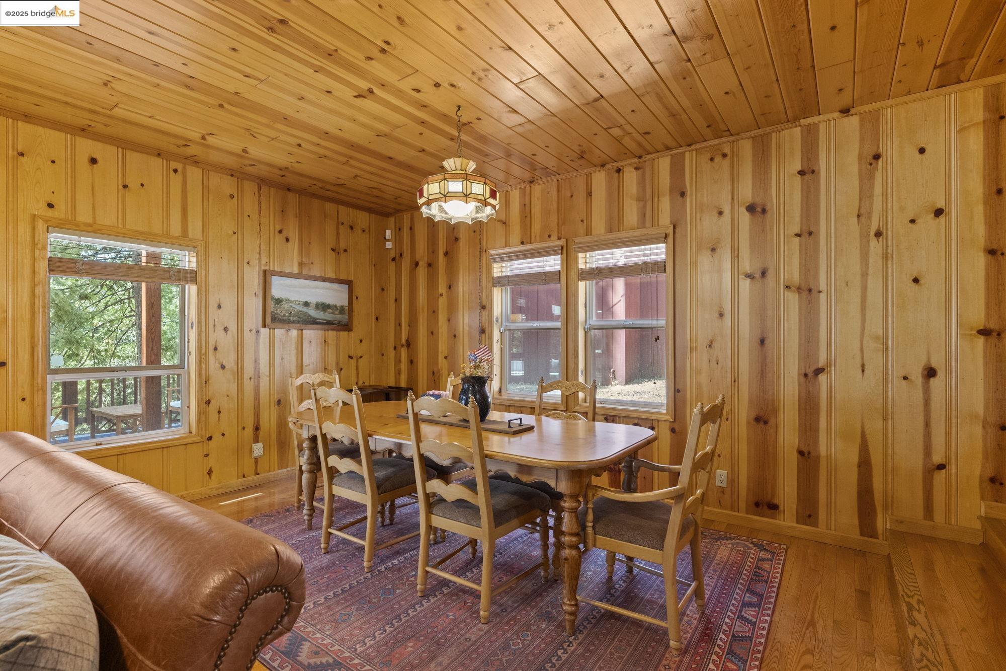 Detail Gallery Image 13 of 32 For 22912 Sierra Dr, Twain Harte,  CA 95383 - 3 Beds | 2 Baths
