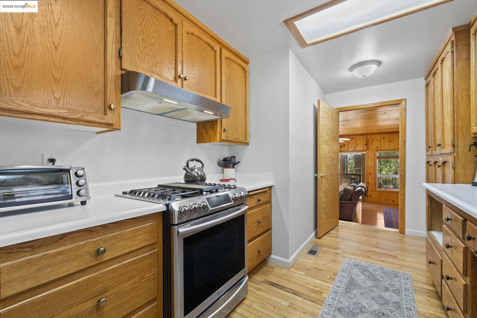 Detail Gallery Image 9 of 32 For 22912 Sierra Dr, Twain Harte,  CA 95383 - 3 Beds | 2 Baths