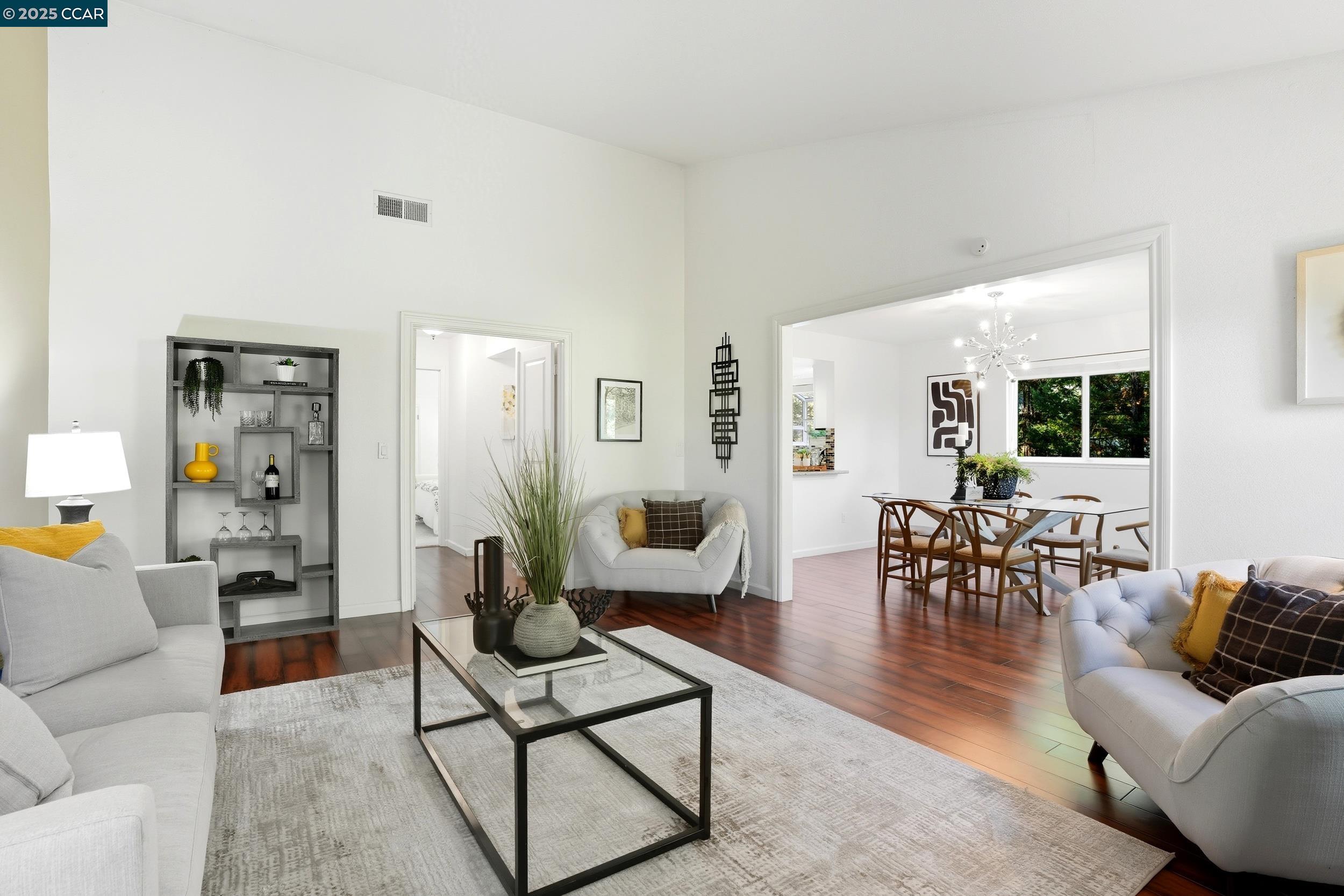 Photo #2: 41108946 Listing 