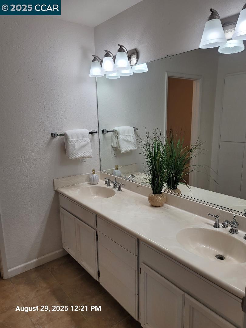 Photo #13: 41108946 Listing: Photo #13
