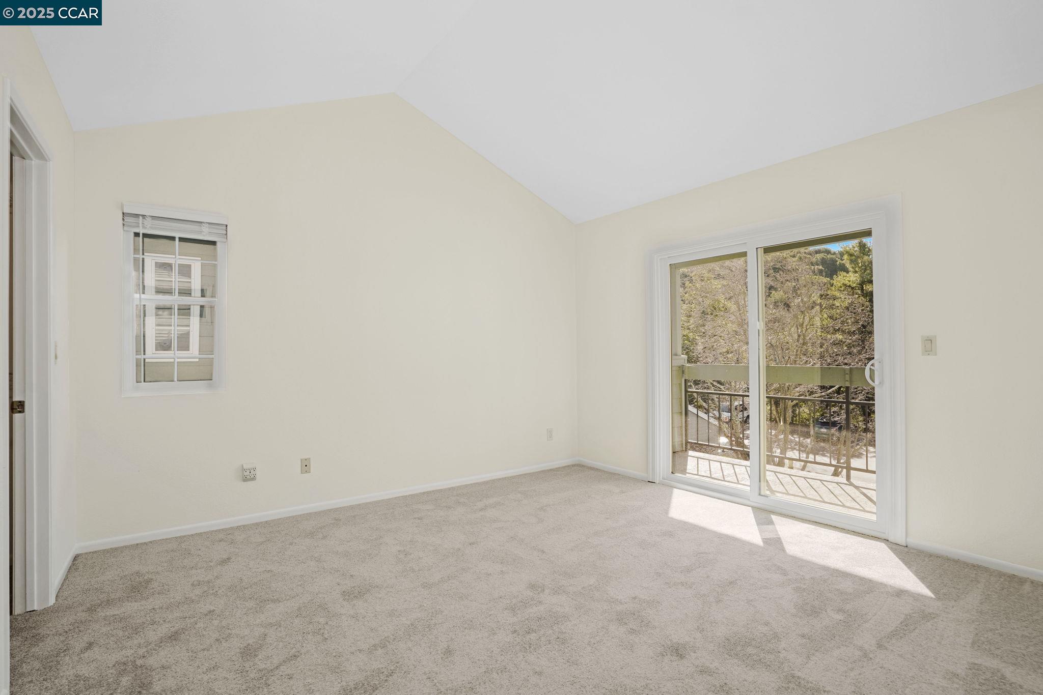 Detail Gallery Image 16 of 30 For 7540 Canyon Meadow Cir #D,  Pleasanton,  CA 94588 - 2 Beds | 2 Baths
