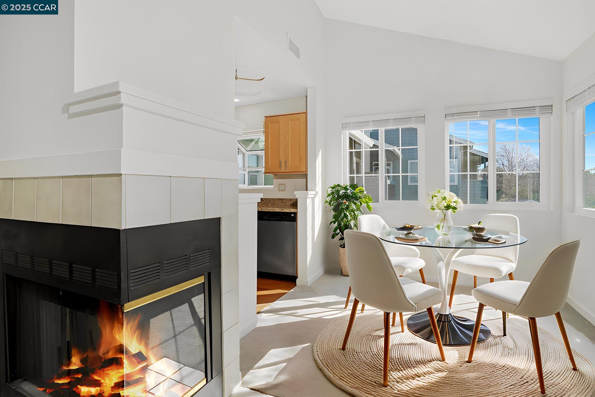 Detail Gallery Image 8 of 30 For 7540 Canyon Meadow Cir #D,  Pleasanton,  CA 94588 - 2 Beds | 2 Baths