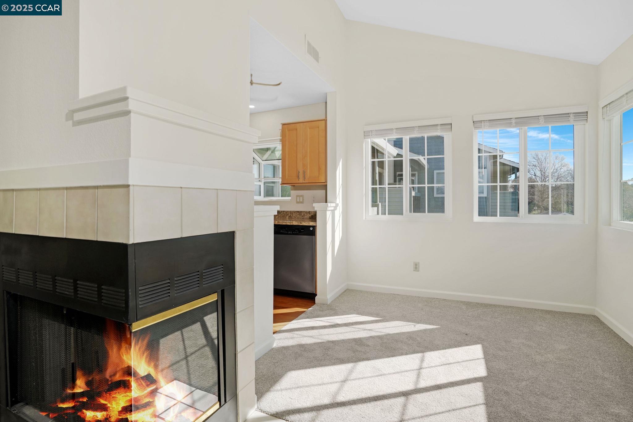 Detail Gallery Image 9 of 30 For 7540 Canyon Meadow Cir #D,  Pleasanton,  CA 94588 - 2 Beds | 2 Baths