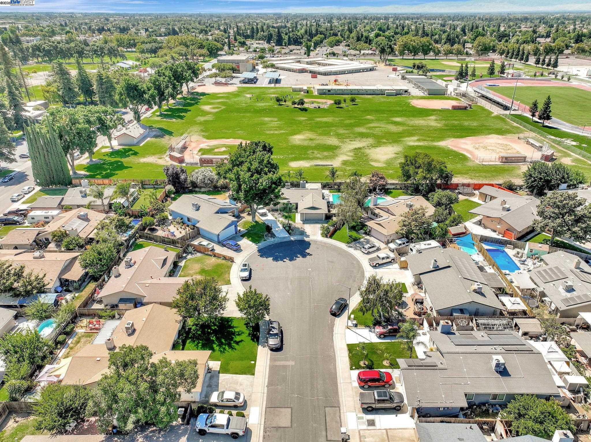 Detail Gallery Image 17 of 22 For 1905 Tuxford Pl, Manteca,  CA 95336 - 3 Beds | 2 Baths