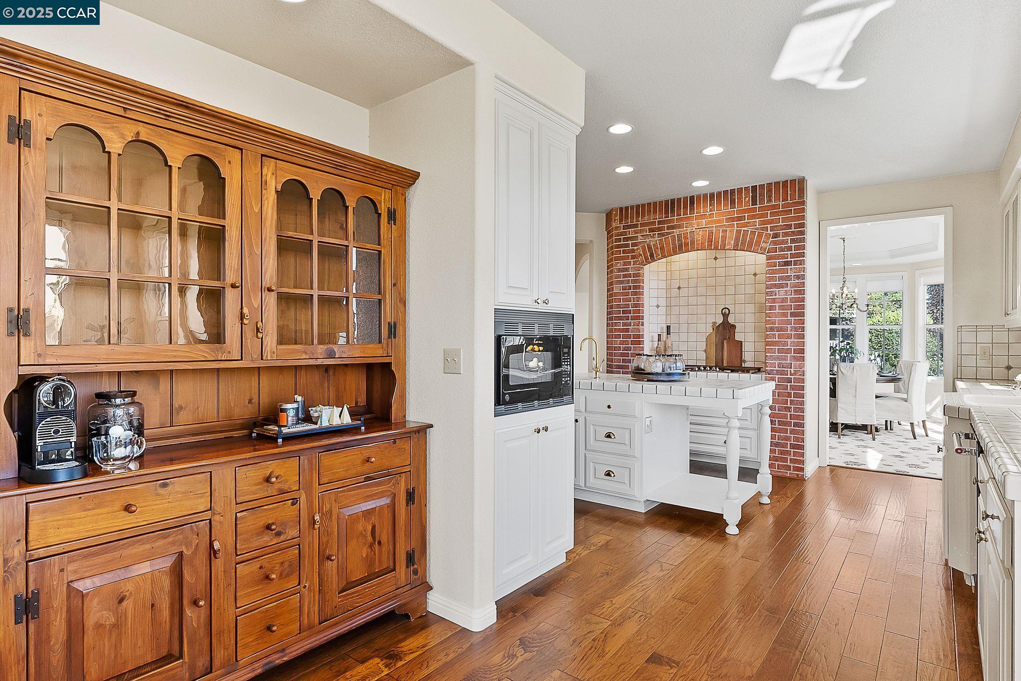 Detail Gallery Image 18 of 57 For 1620 Saint Francis Ct, Benicia,  CA 94510 - 4 Beds | 3 Baths