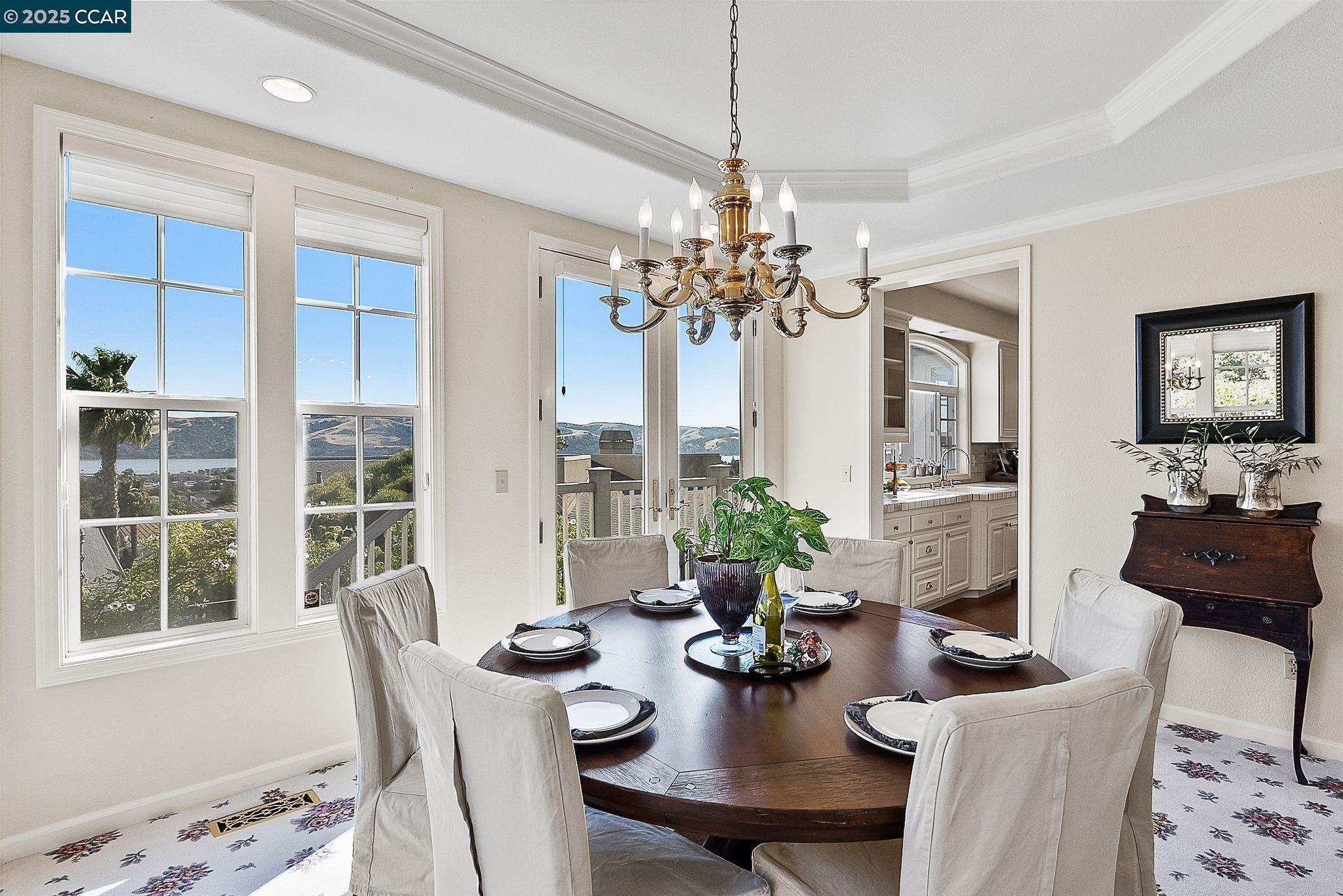 Detail Gallery Image 8 of 57 For 1620 Saint Francis Ct, Benicia,  CA 94510 - 4 Beds | 3 Baths