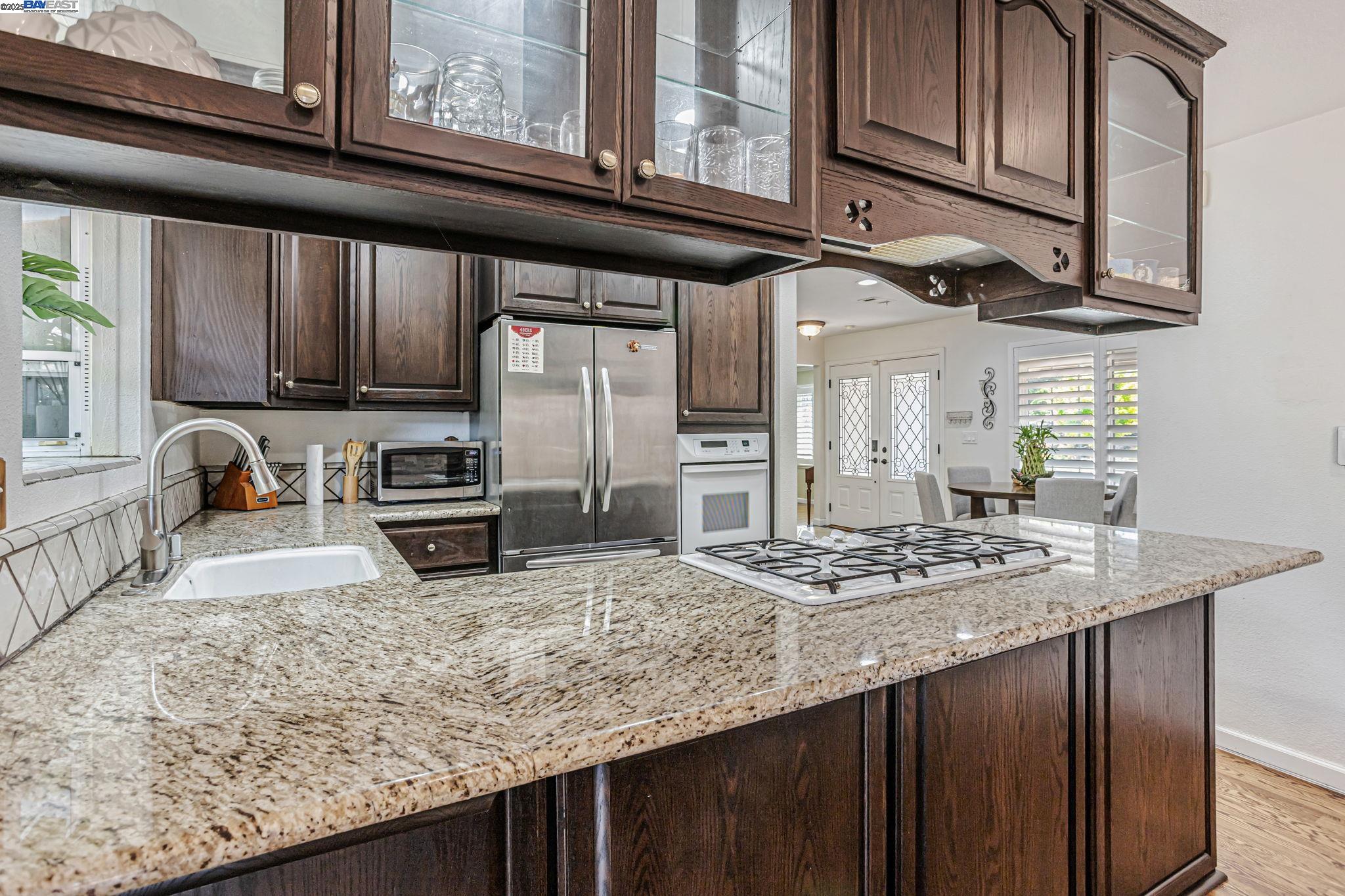 Detail Gallery Image 16 of 41 For 903 Lanewood Dr, San Jose,  CA 95125 - 4 Beds | 2 Baths