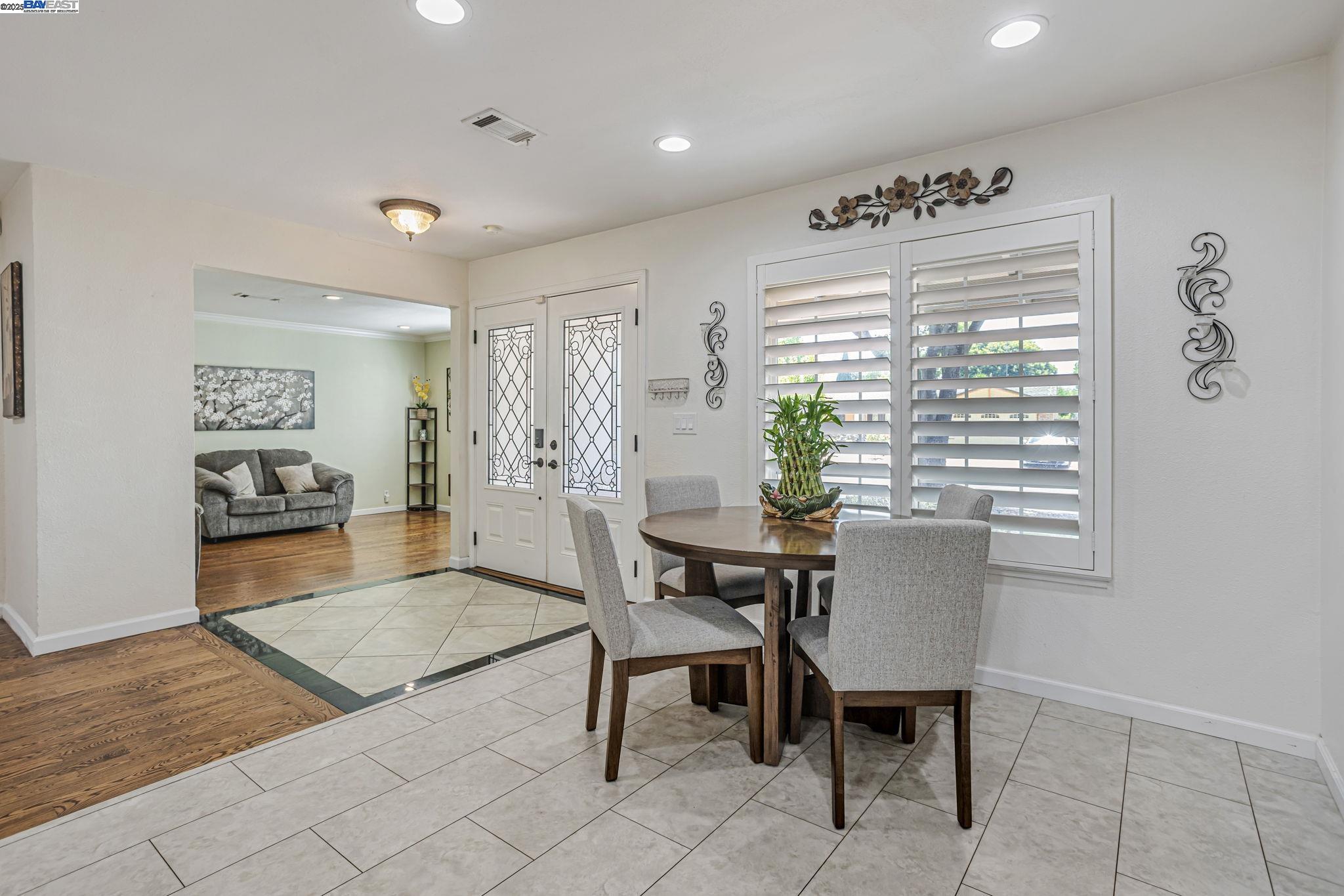 Detail Gallery Image 19 of 41 For 903 Lanewood Dr, San Jose,  CA 95125 - 4 Beds | 2 Baths