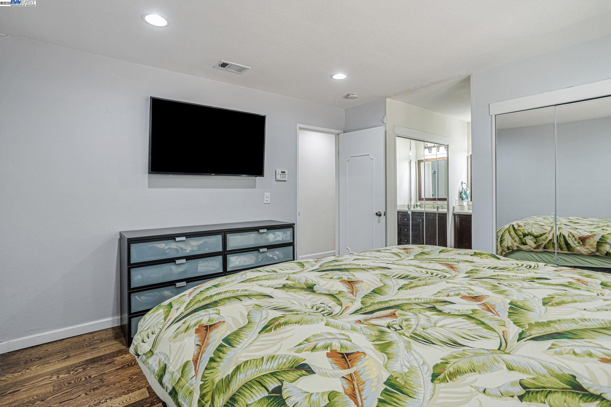 Detail Gallery Image 28 of 41 For 903 Lanewood Dr, San Jose,  CA 95125 - 4 Beds | 2 Baths