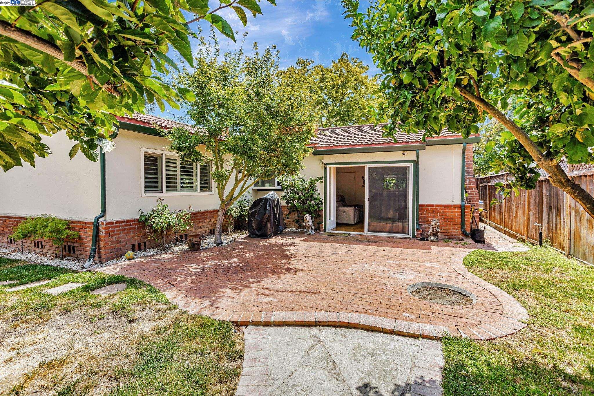 Detail Gallery Image 34 of 41 For 903 Lanewood Dr, San Jose,  CA 95125 - 4 Beds | 2 Baths