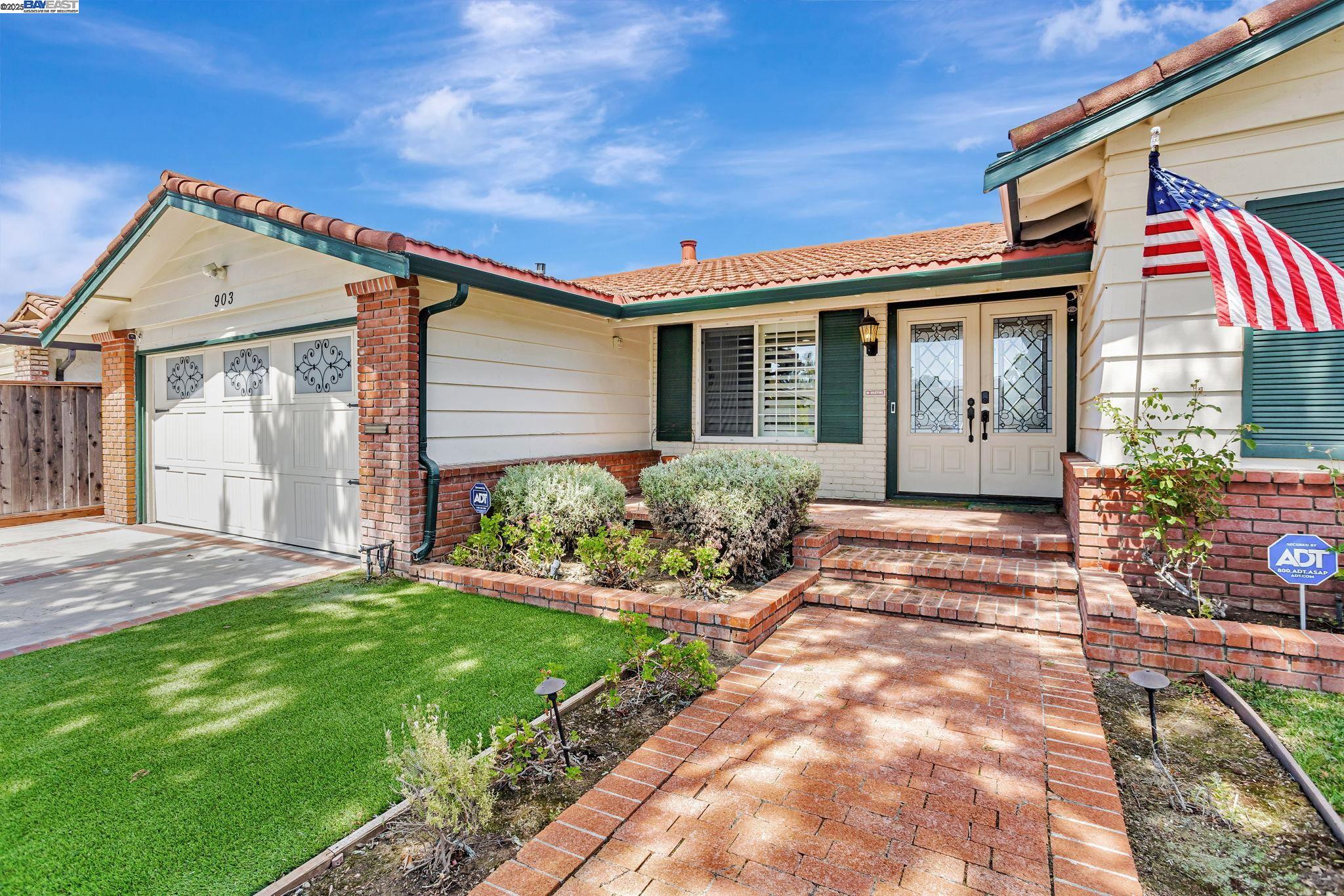 Detail Gallery Image 7 of 41 For 903 Lanewood Dr, San Jose,  CA 95125 - 4 Beds | 2 Baths