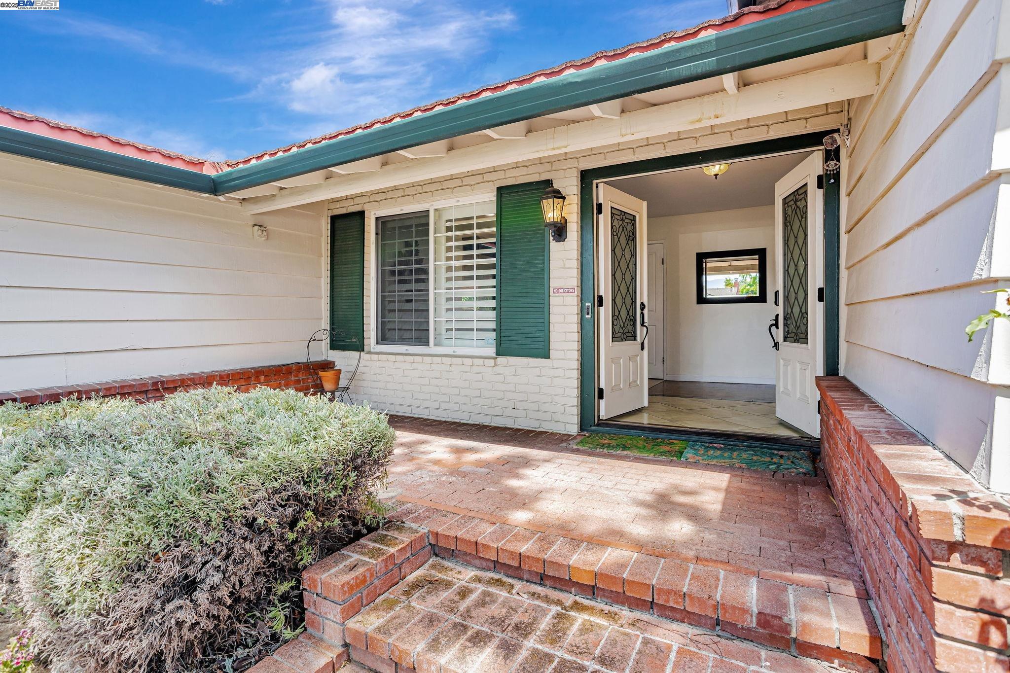 Detail Gallery Image 8 of 41 For 903 Lanewood Dr, San Jose,  CA 95125 - 4 Beds | 2 Baths