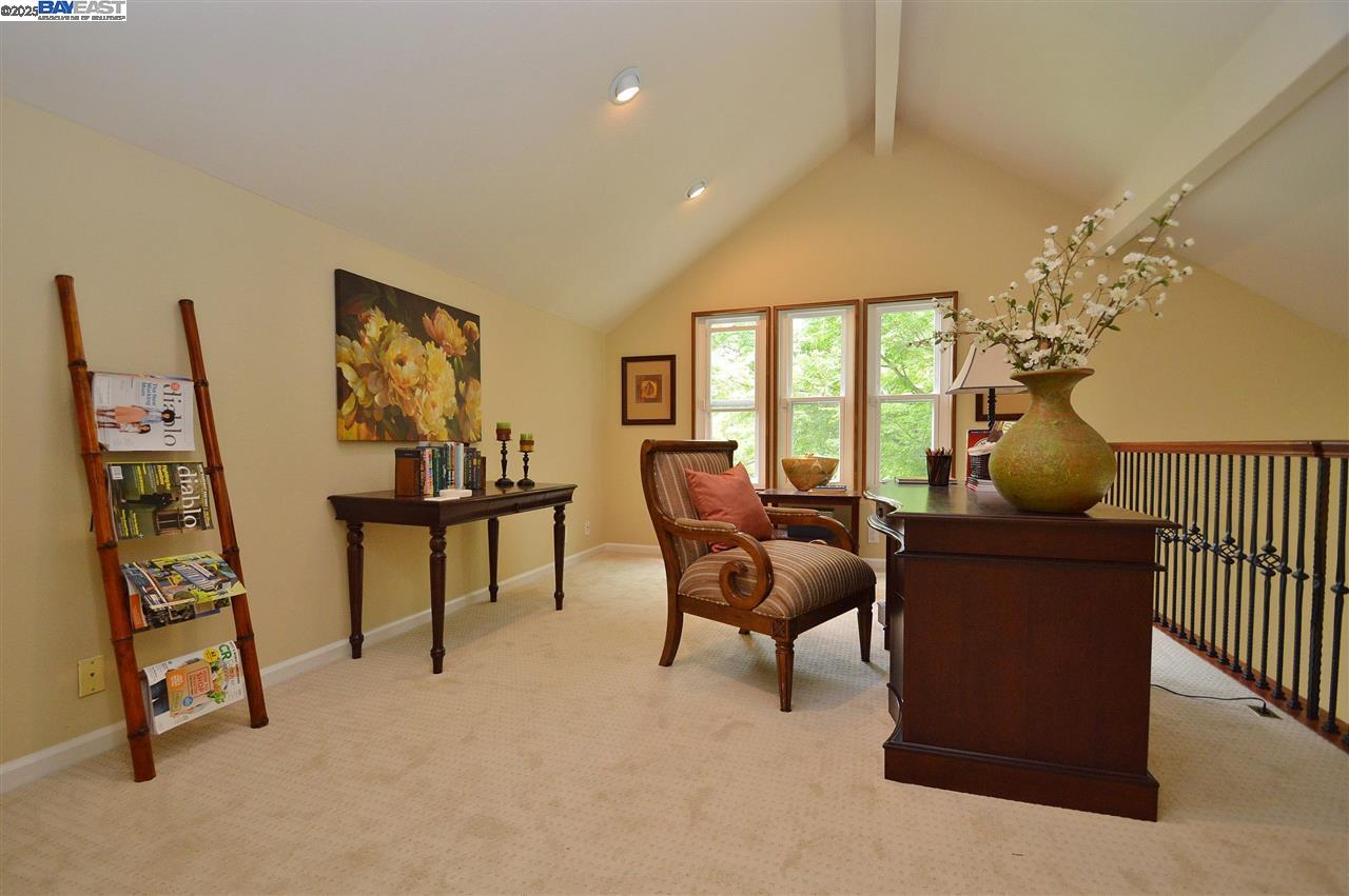 Detail Gallery Image 12 of 33 For 2051 Pebble Dr, Alamo,  CA 94507 - 5 Beds | 3 Baths