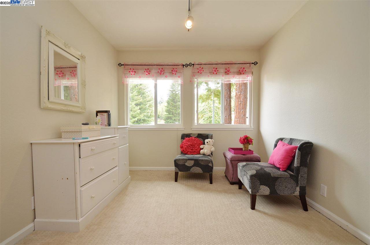 Detail Gallery Image 20 of 33 For 2051 Pebble Dr, Alamo,  CA 94507 - 5 Beds | 3 Baths