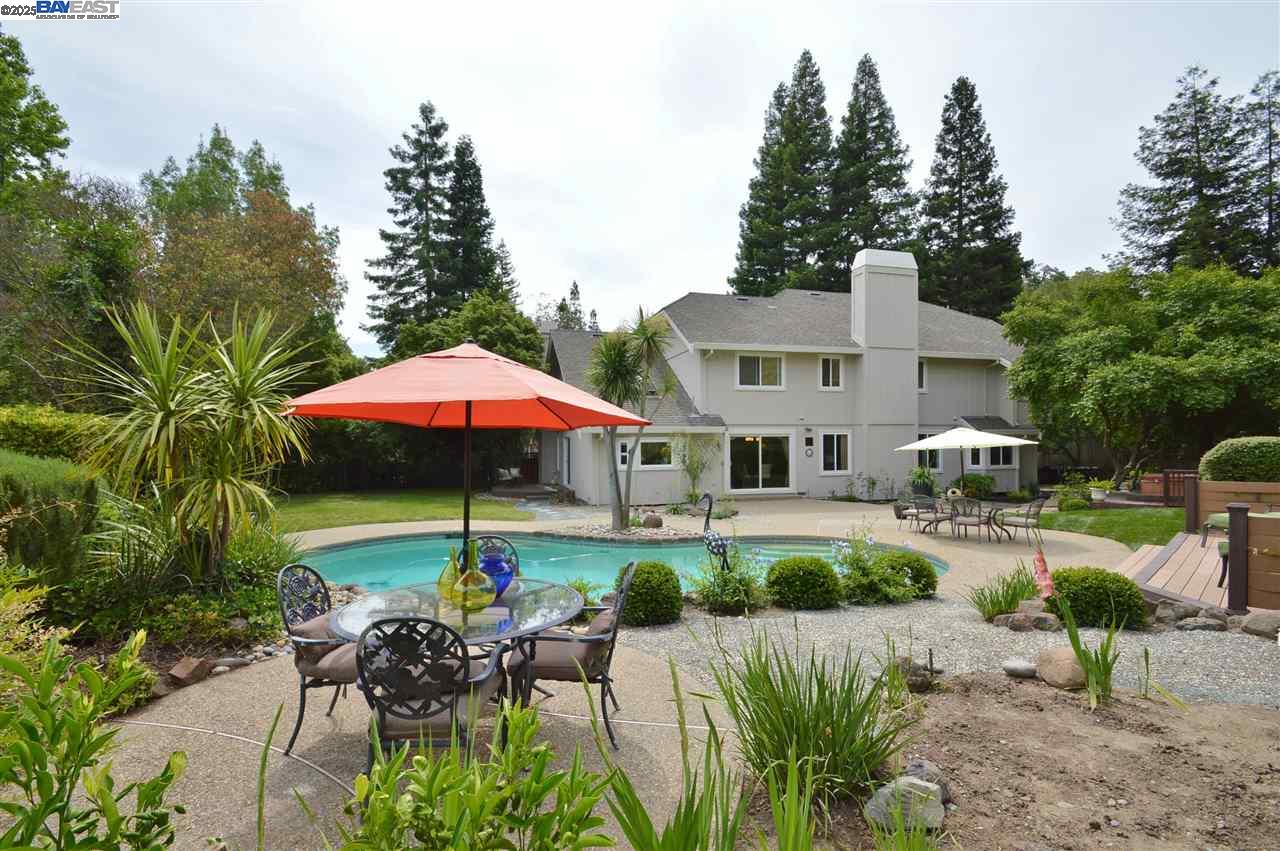 Detail Gallery Image 31 of 33 For 2051 Pebble Dr, Alamo,  CA 94507 - 5 Beds | 3 Baths
