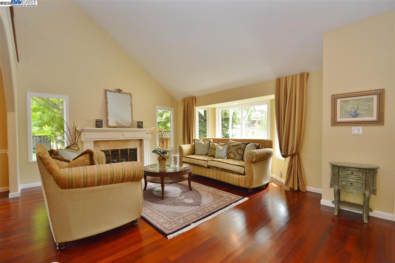 Detail Gallery Image 10 of 33 For 2051 Pebble Dr, Alamo,  CA 94507 - 5 Beds | 3 Baths
