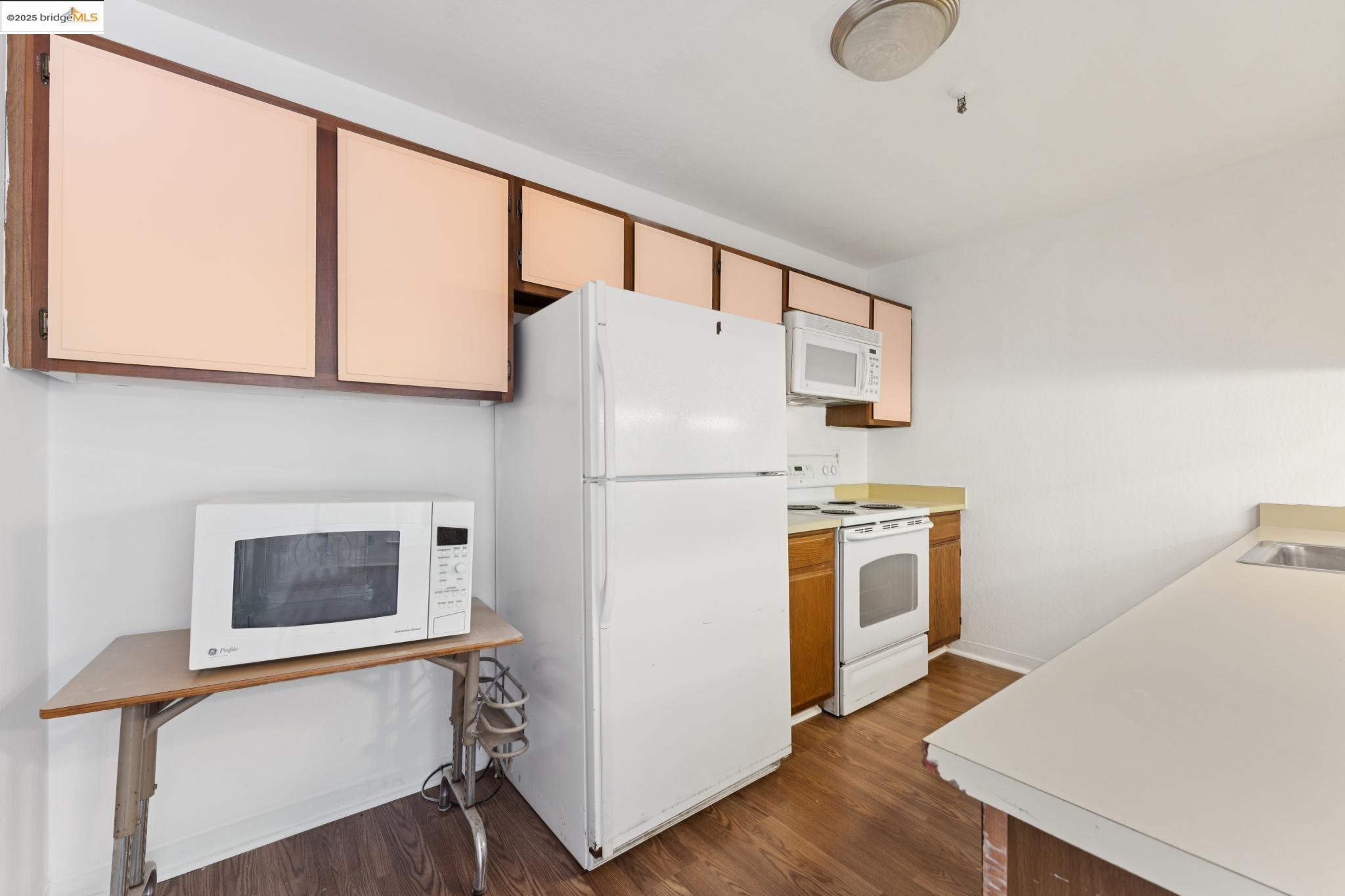 Detail Gallery Image 20 of 33 For 325 Vernon St #105,  Oakland,  CA 94610 - 2 Beds | 2 Baths