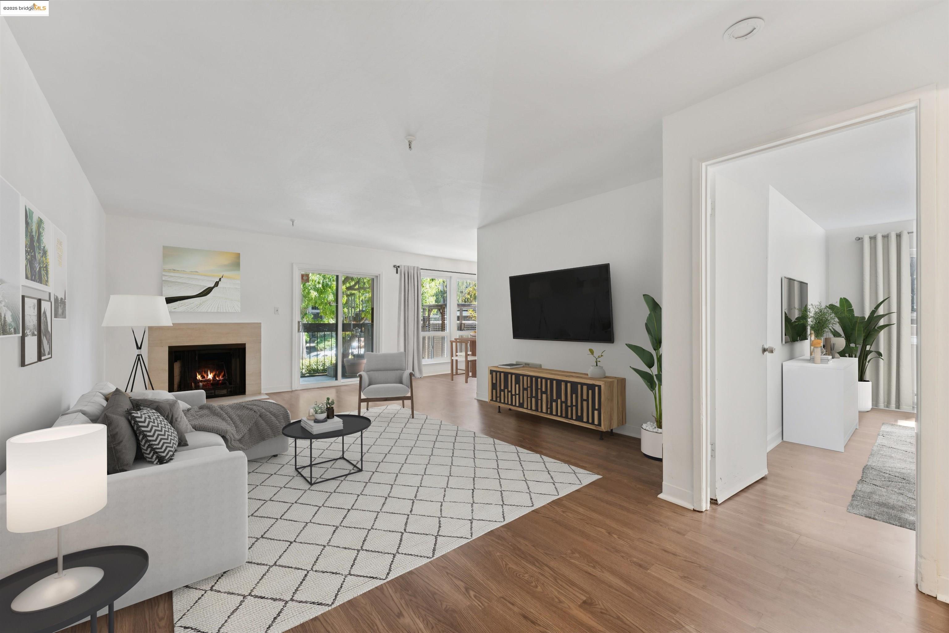 Detail Gallery Image 8 of 33 For 325 Vernon St #105,  Oakland,  CA 94610 - 2 Beds | 2 Baths